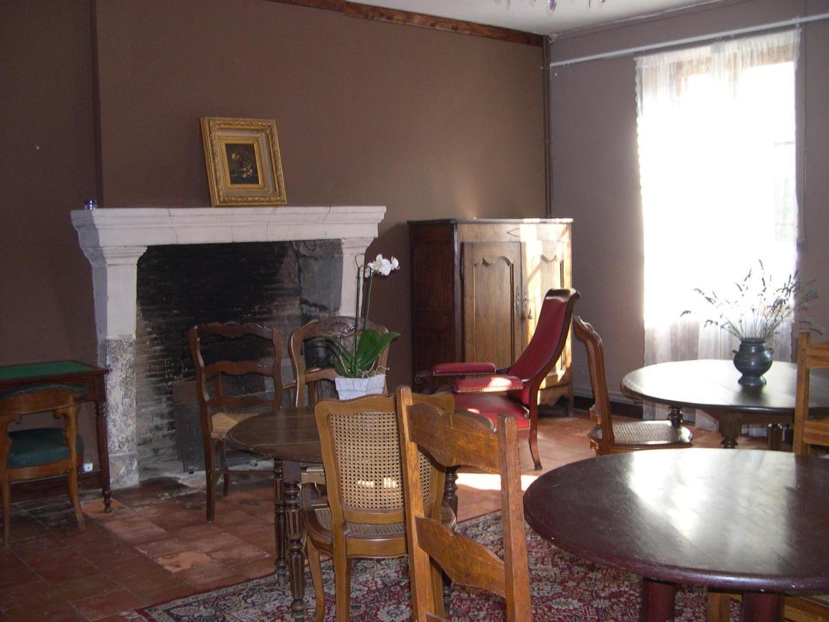 L'ancien prieuré Bed and Breakfast Saint-Jean-de-la-Motte Exterior foto